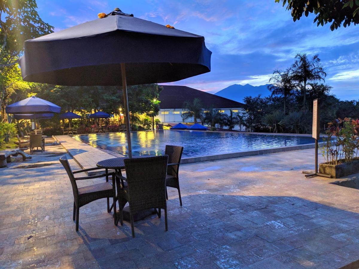Taman Bukit Palem Resort Bogor Buitenkant foto