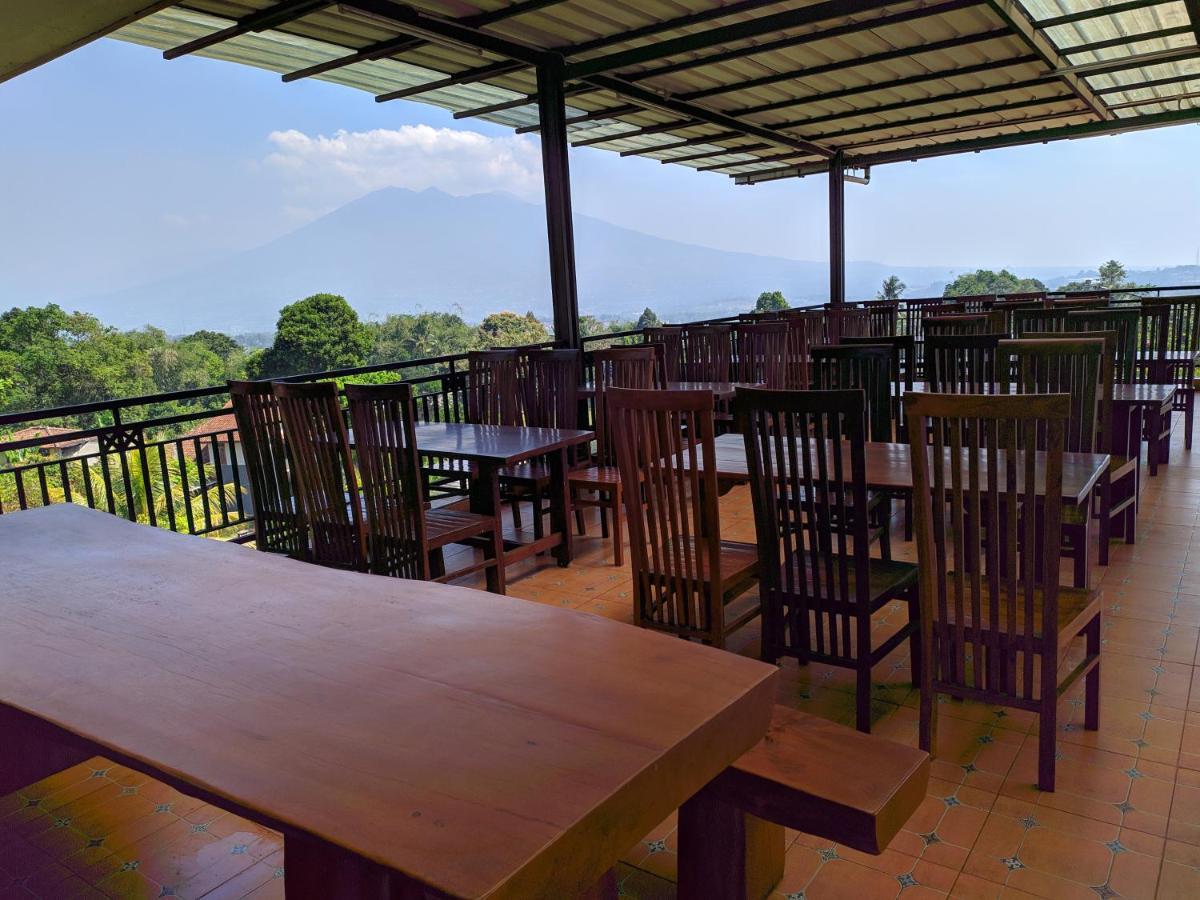 Taman Bukit Palem Resort Bogor Buitenkant foto